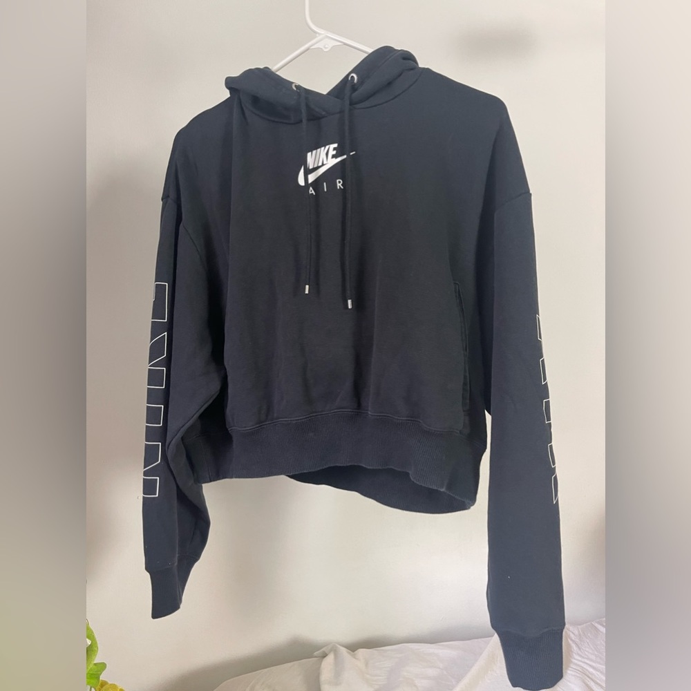 Nike Cropped Black Hoodie